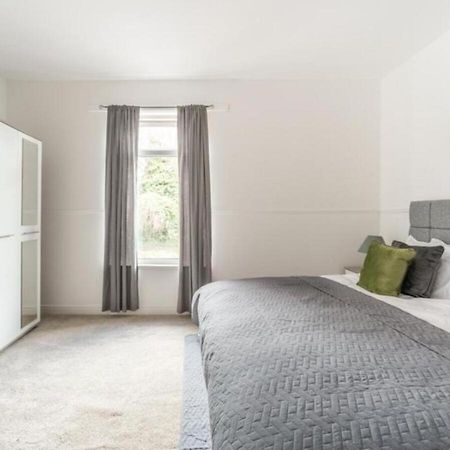 Cosy Home Near Port Of Hull Kingston upon Hull Bagian luar foto